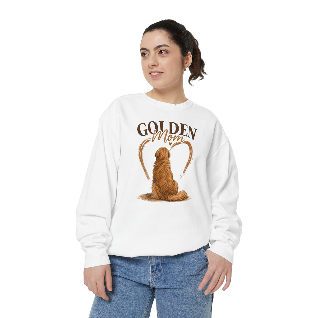 Golden Retriever Mom Sweatshirt — "Golden Mom" Dog Lover Crewneck